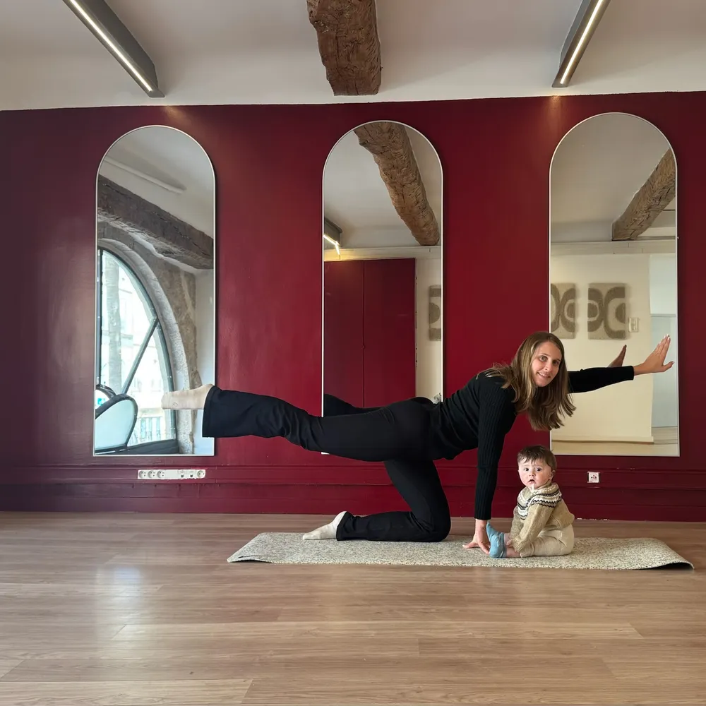 Atelier de yoga prénatal et postnatal avec bébé à Grasse