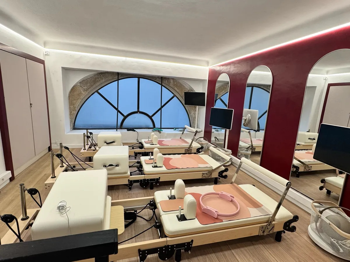 Salle de Pilates Reformer du Studio Yuzu à Grasse